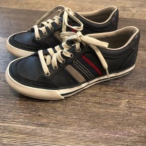 Skechers Kids Sneakers size 1.5 little boys, EUC